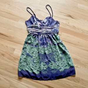 Anthropologie Staring at Stars Bohemian Dress Floral gathered Front Size 4 green